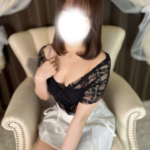 3/21(土)全日程完売の絶対的エース「まな」が18：30～復帰します♡